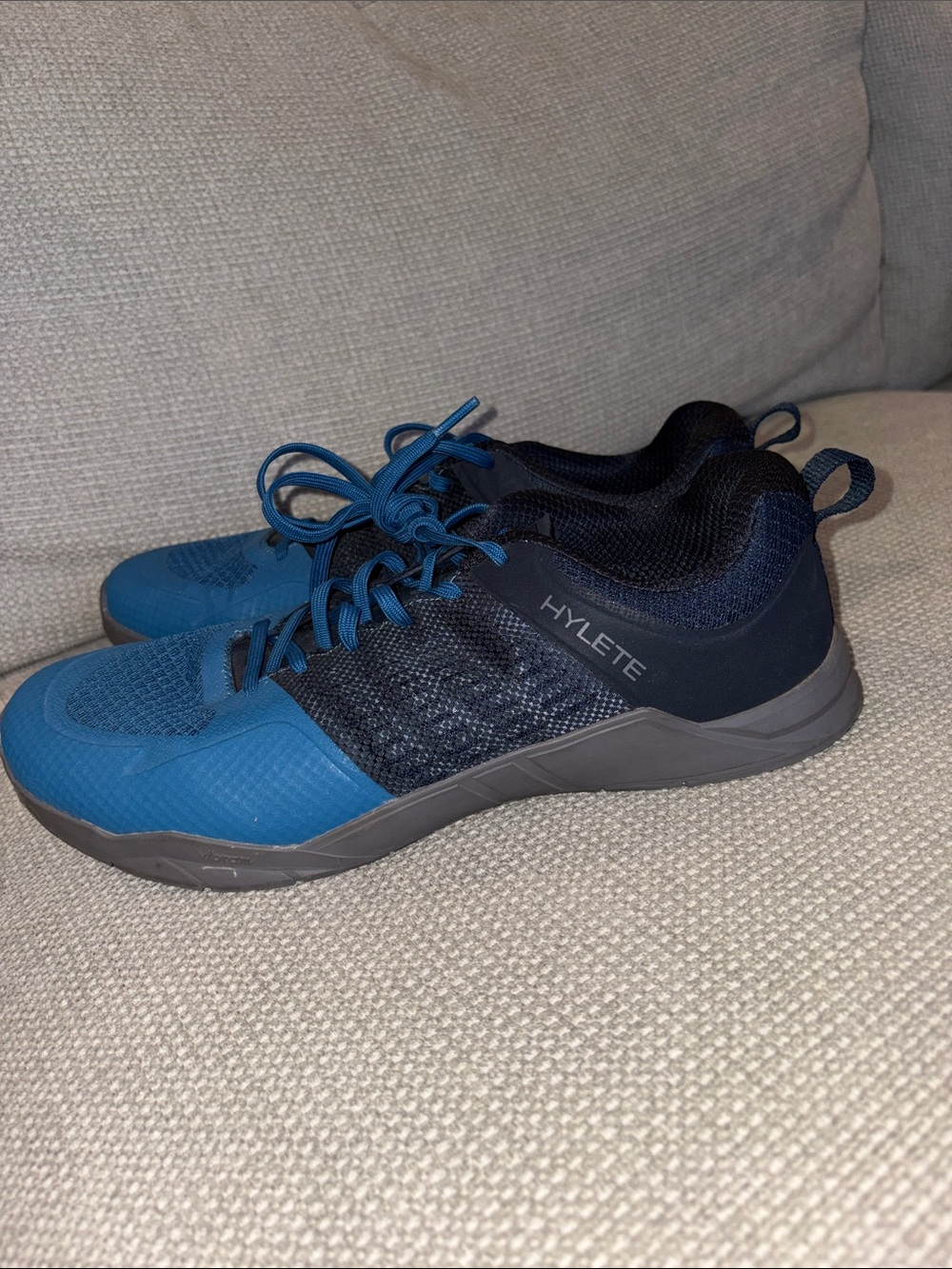 Hylete Men's Blue and Navy Athletic Training Shoes, EUC 10.5